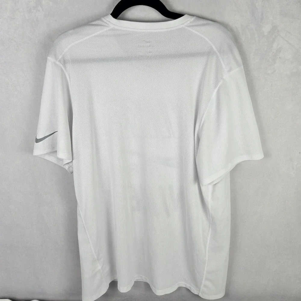 Nike Running Dri-FIT Shirt Mens XL White Nike Air Graphic Tee Train Athletic